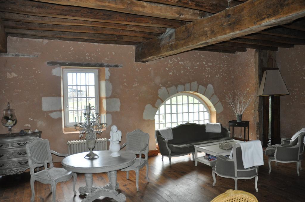 Moulin De Morance Bed & Breakfast Ecommoy Exterior photo